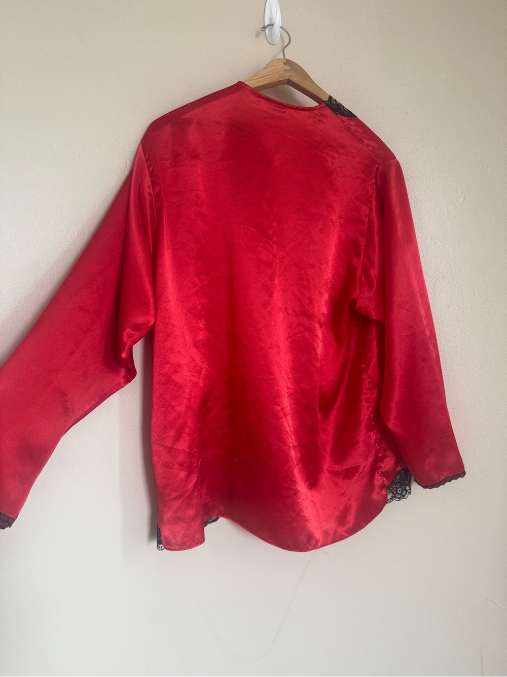 Victoria’s Secret Vintage Valentine’s Day Rare Red Heart Set w/ Robe & Chemise - Picture 8 of 13